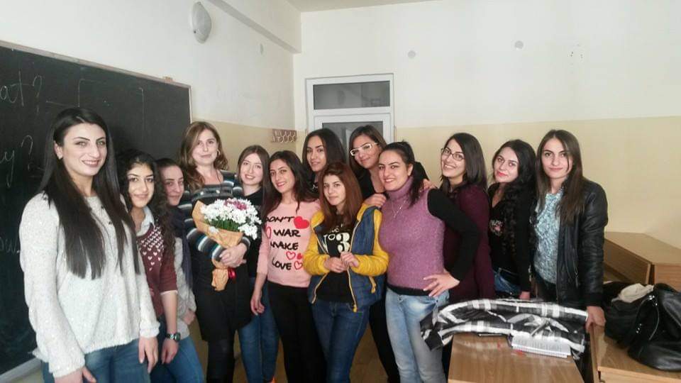 Հայաստանի կանայք - Femmes d'Arménie: Izabella Abgaryan, bloggeuse engagée
