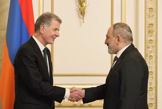 Nikol Pashinyan a reçu Richard Moore