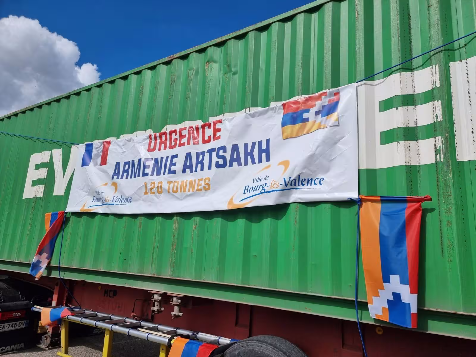 Un troisième container à destination des population victimes d'Artsakh est parti