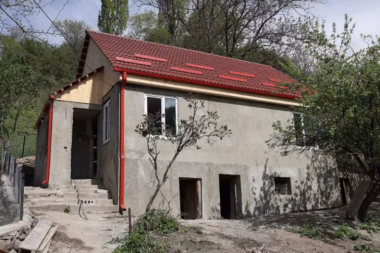 13 familles de l’Artsakh auront désormais un nouveau foyer