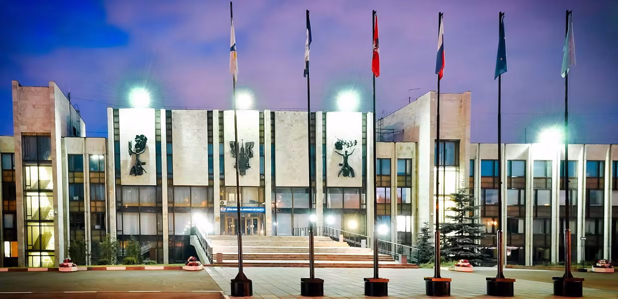 Quels intérêts le MGIMO sert-il - ceux de la Russie ou de l'Azerbaïdjan ?