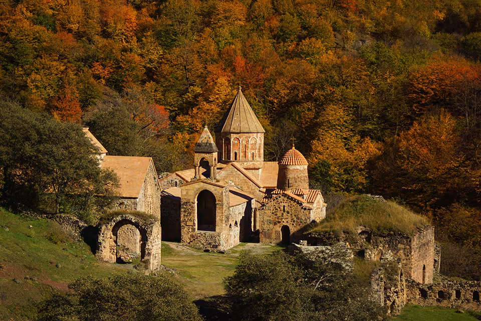 200 nouveaux monuments culturels et historiques découverts en Artsakh