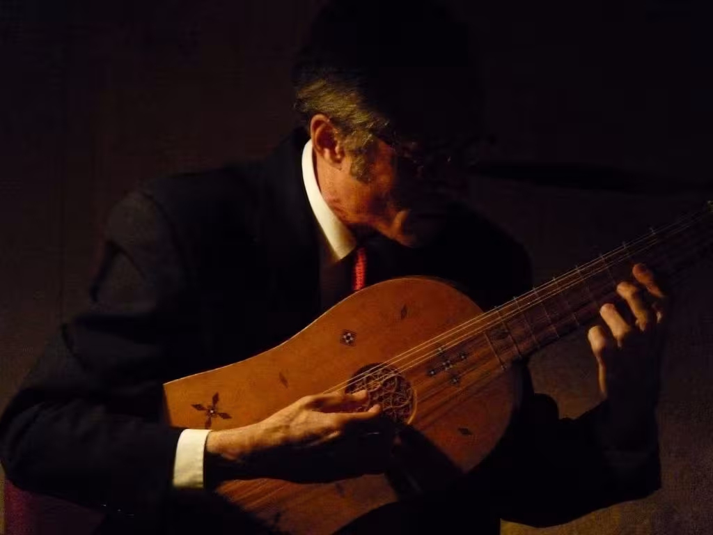 Hopkinson Smith fait vibrer la corde des mélomanes d'Erevan