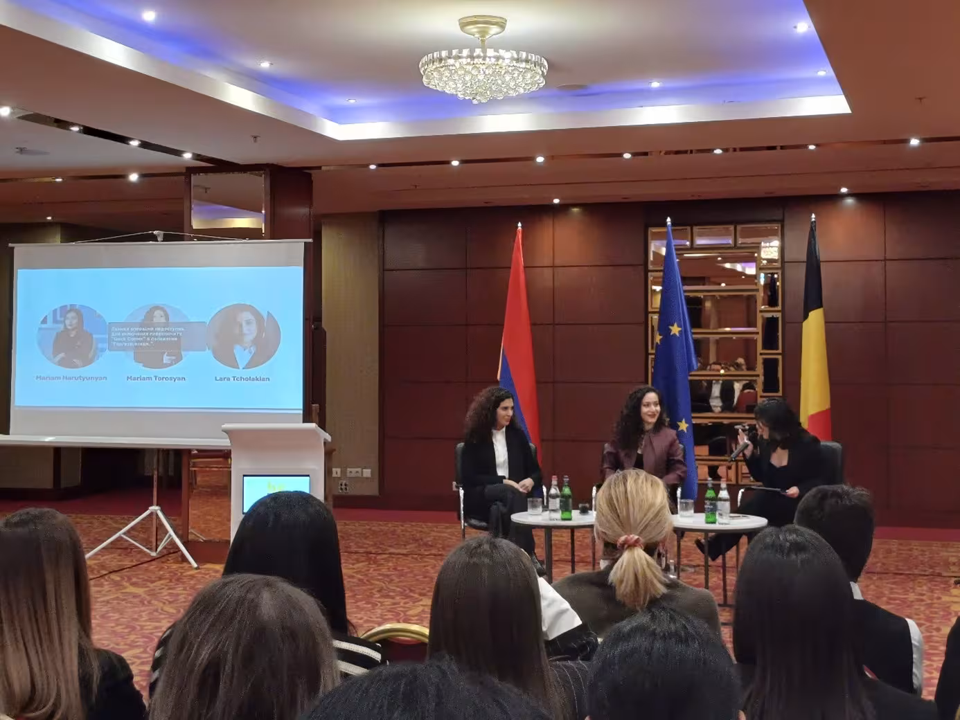 Leadership féminin et technologie en Arménie : une conférence inspirante