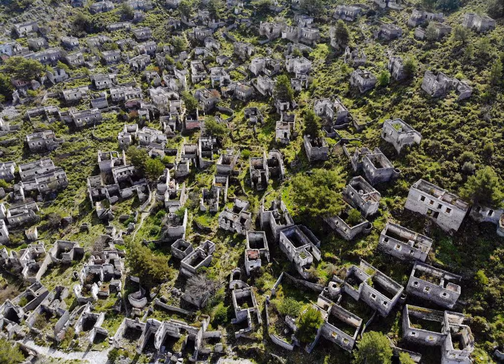 De la ruine aux gravats : l’érosion de l’histoire en Turquie