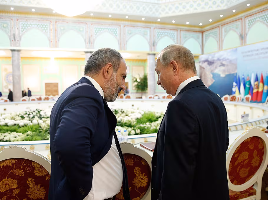 Pashinyan et Poutine à Vladivostok